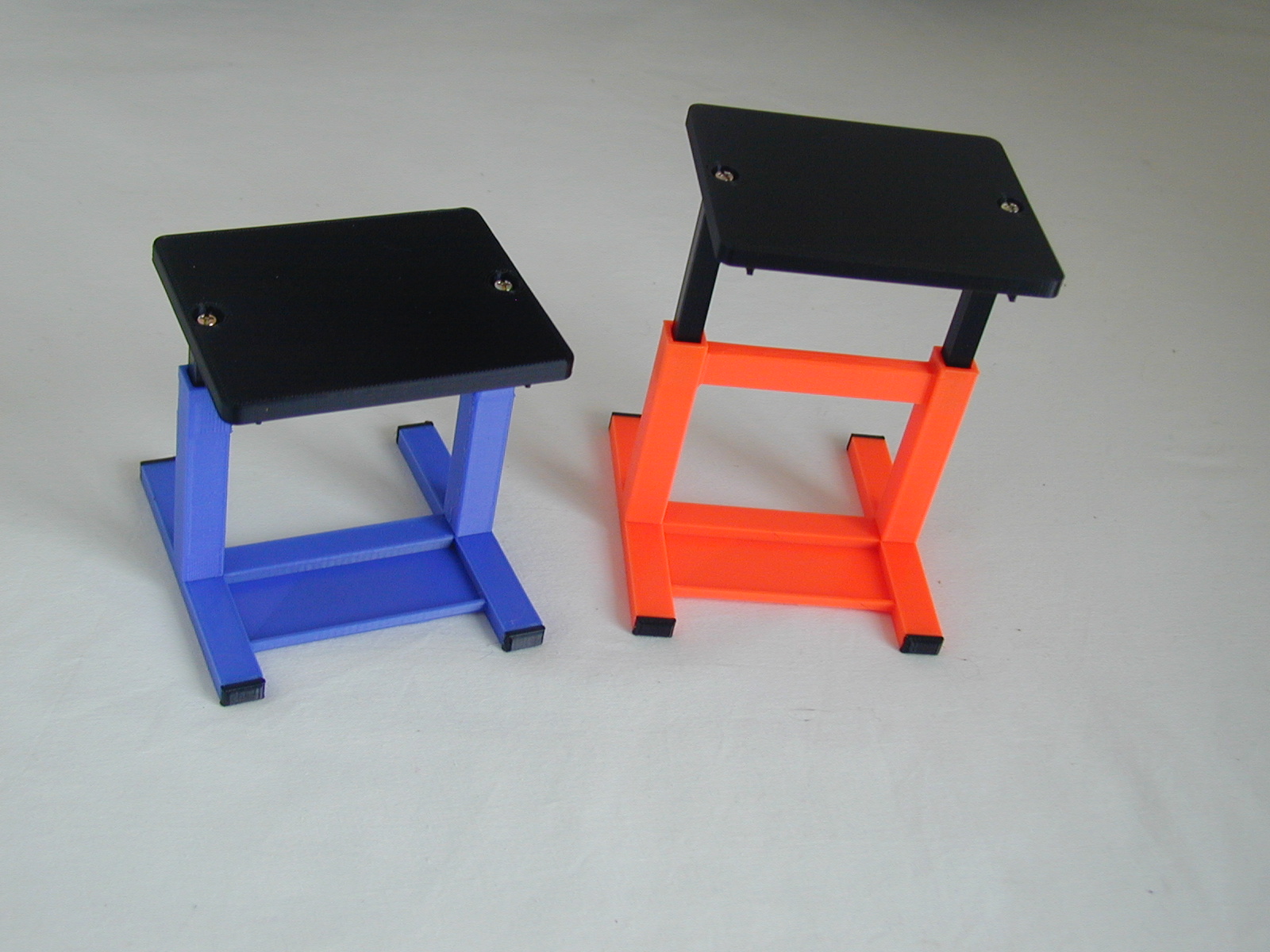 1:4 Hubst�nder versstellbar f�r RC Motorr�der wie Losi Promoto und ATV Quads wie Kyosho ATV Rider