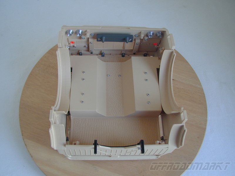 1:14 Tamiya Fahrerhaus Kabine Version Tatra 813 8x8 und 6x6 NVA DDR